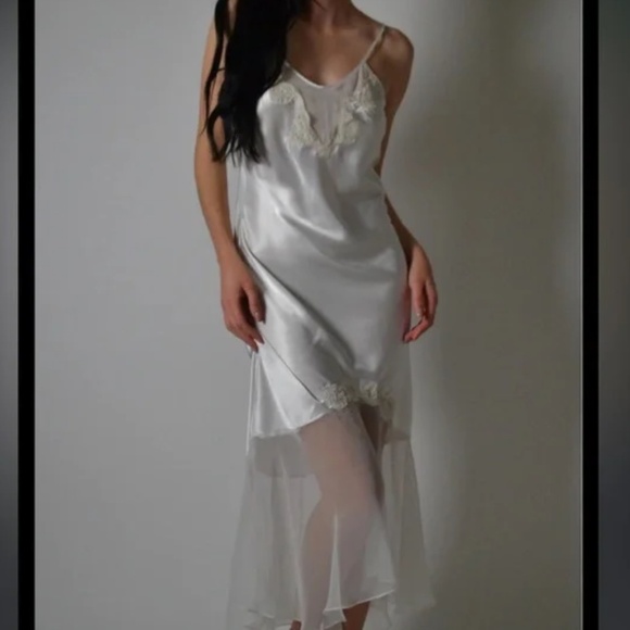 Vintage Gold Label Victoria's Secret Maxi Slip Dress white cream spaghetti strap - Picture 15 of 15